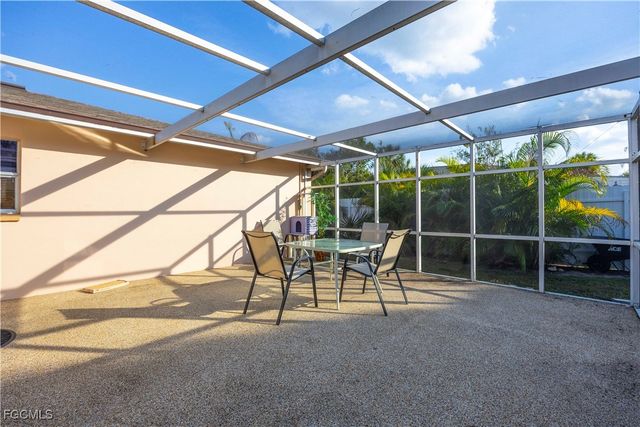 5948 Sonnet CT, North Fort Myers, FL 33903