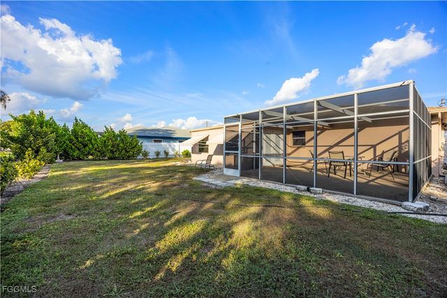 5948 Sonnet CT, North Fort Myers, FL 33903