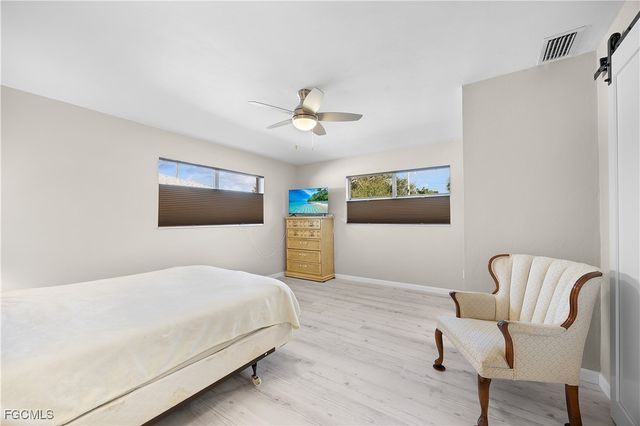 5948 Sonnet CT, North Fort Myers, FL 33903