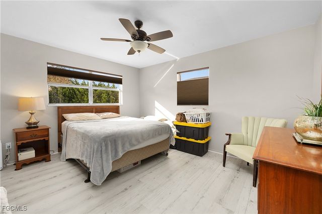 5948 Sonnet CT, North Fort Myers, FL 33903