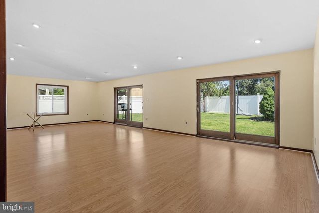 55 GREENWICH DR, Westampton, NJ 08060