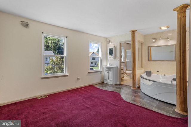 55 GREENWICH DR, Westampton, NJ 08060