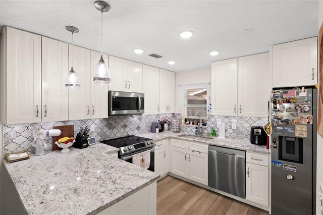 5400 34TH STREET W I3, Bradenton, FL 34210