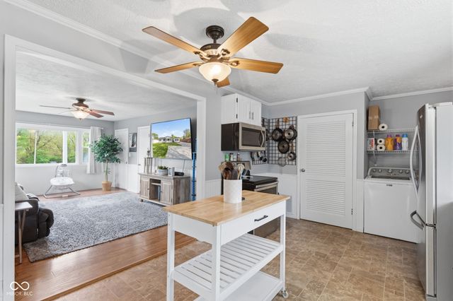 5456 E Main Street, Avon, IN 46123