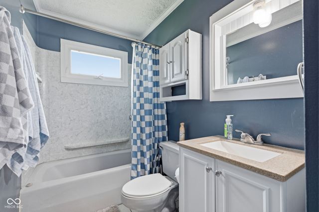 5456 E Main Street, Avon, IN 46123