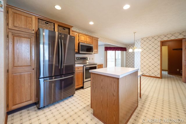 4627 Forest Lane, Laketown Twp, MI 49423
