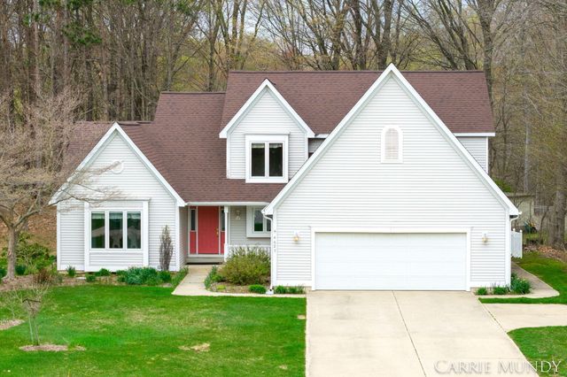 4627 Forest Lane, Laketown Twp, MI 49423