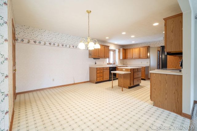 4627 Forest Lane, Laketown Twp, MI 49423
