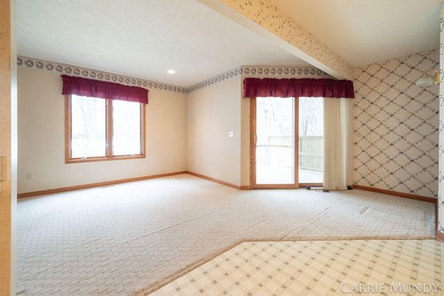 4627 Forest Lane, Laketown Twp, MI 49423