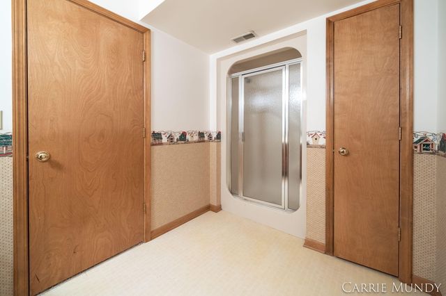 4627 Forest Lane, Laketown Twp, MI 49423