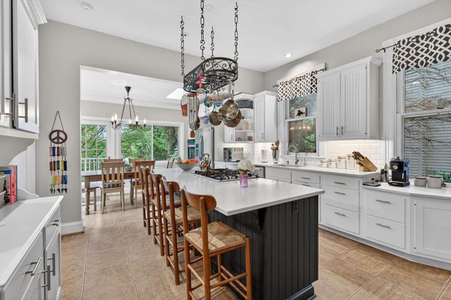 605 W JOPPA RD W, Towson, MD 21204