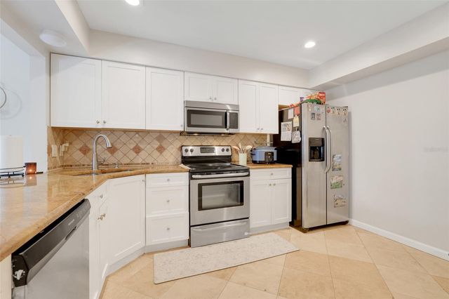 7196 HARBOR HEIGHTS CIRCLE, Orlando, FL 32835