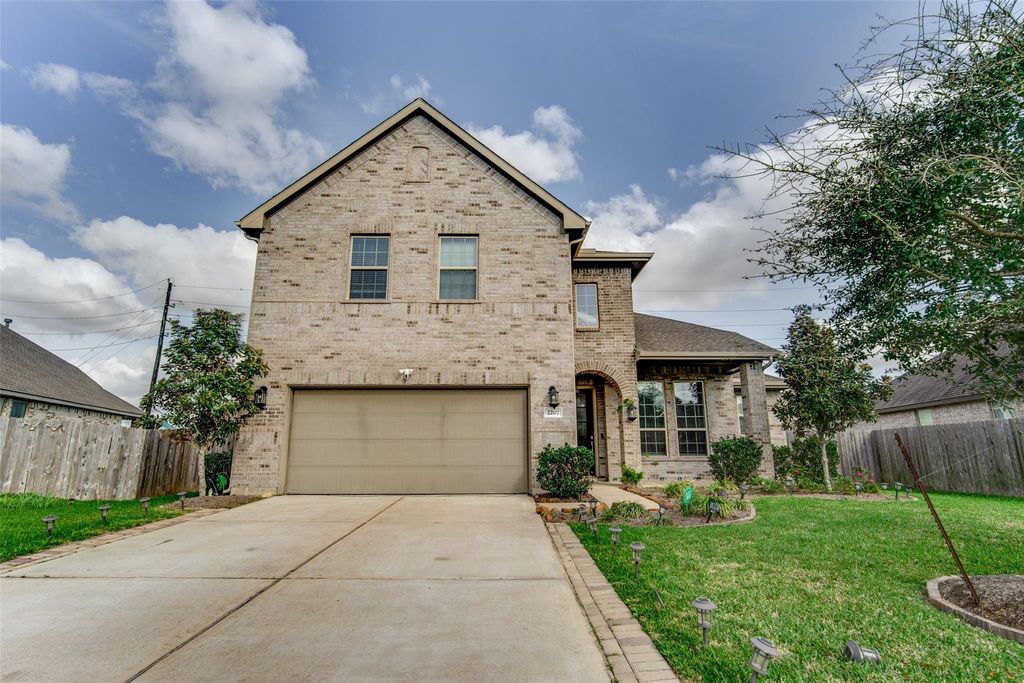 2207 Pickford Terrace Lane, Richmond, TX 77469