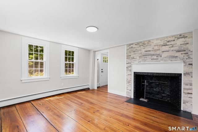 712 Main Street, Glastonbury, CT 06073