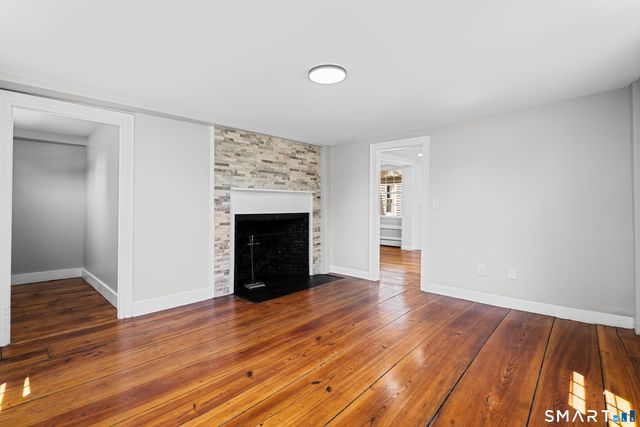 712 Main Street, Glastonbury, CT 06073