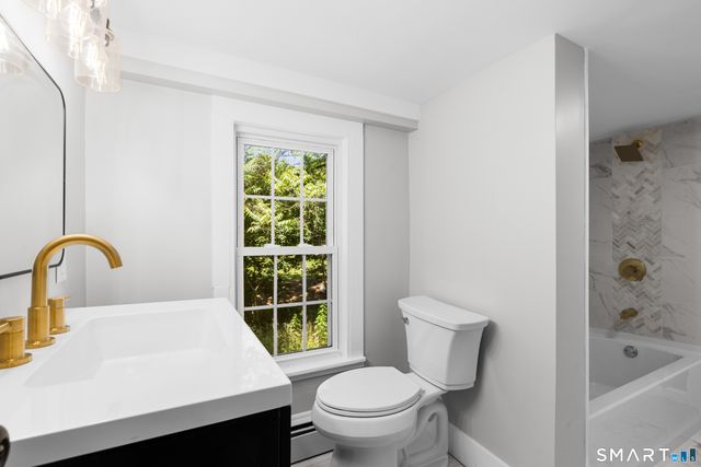 712 Main Street, Glastonbury, CT 06073