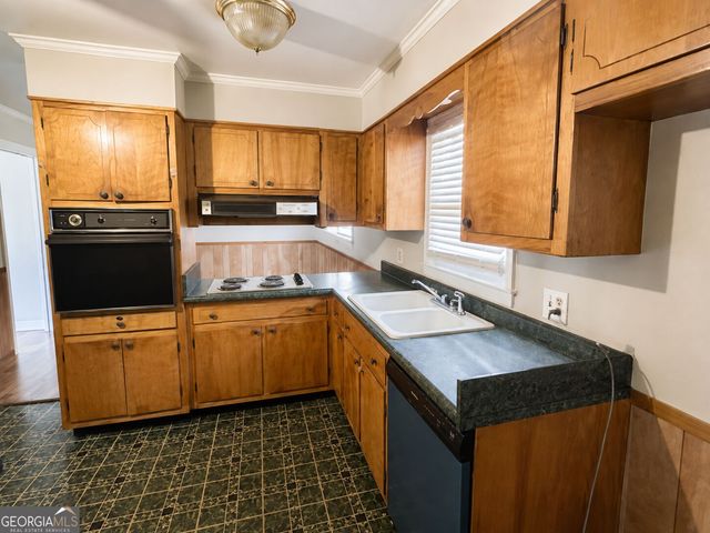 318 Leola Drive, Griffin, GA 30224