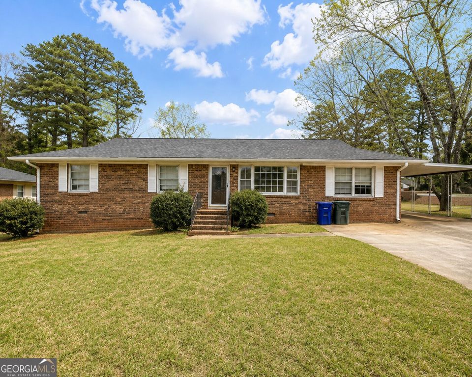 318 Leola Drive, Griffin, GA 30224