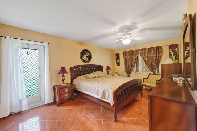 195 E High Point Ter E D, Delray Beach, FL 33445