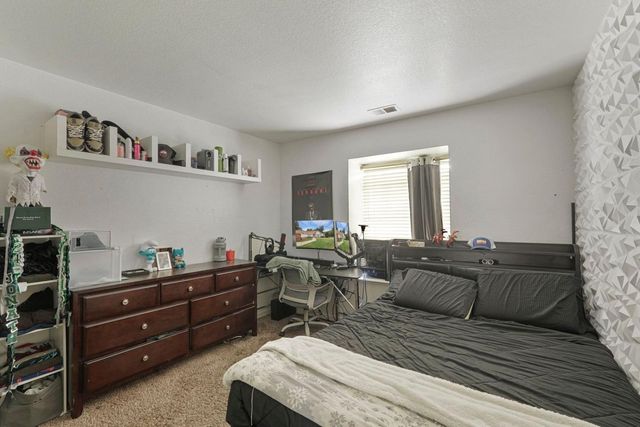 8596 W Samoha Ct, Thornton, CA 95686