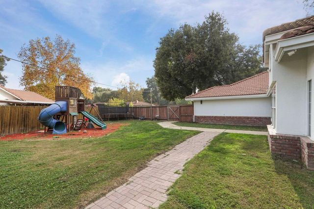 8596 W Samoha Ct, Thornton, CA 95686