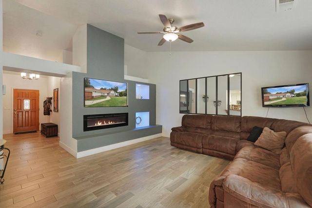 8596 W Samoha Ct, Thornton, CA 95686