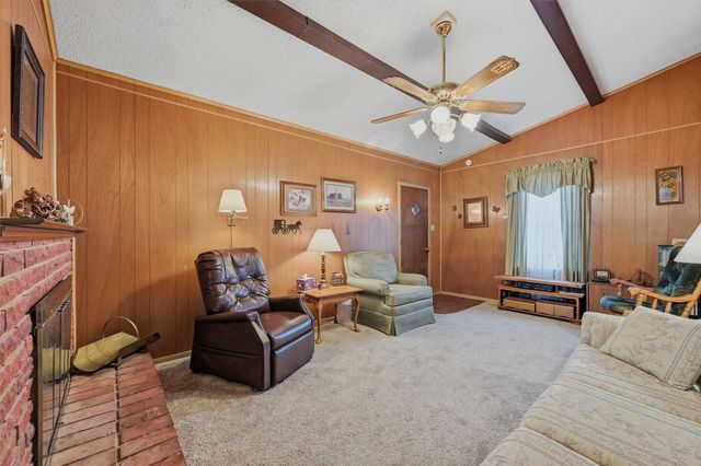 704 Abney Street, Whitesboro, TX 76273