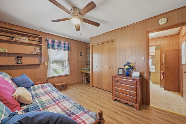 704 Abney Street, Whitesboro, TX 76273