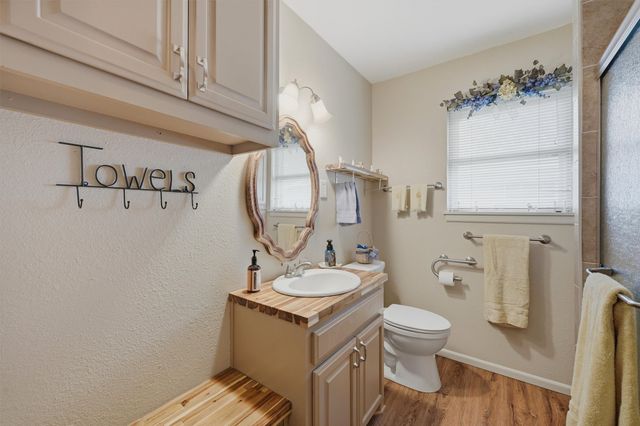 704 Abney Street, Whitesboro, TX 76273