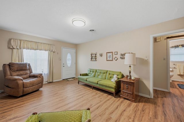 704 Abney Street, Whitesboro, TX 76273