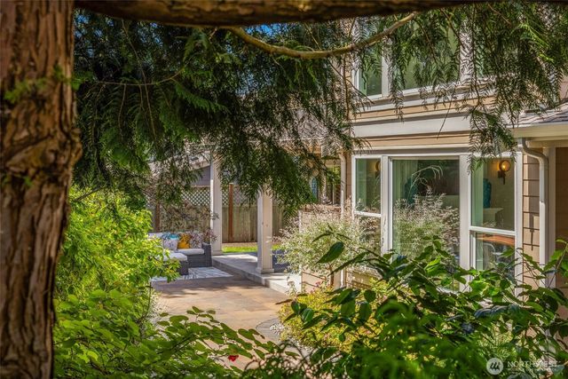 627 SW 185th Street, Normandy Park, WA 98166