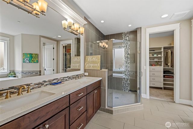 627 SW 185th Street, Normandy Park, WA 98166