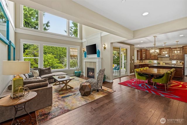 627 SW 185th Street, Normandy Park, WA 98166