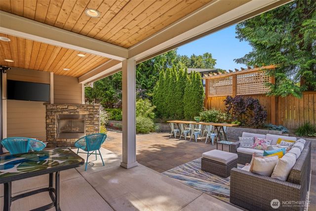 627 SW 185th Street, Normandy Park, WA 98166