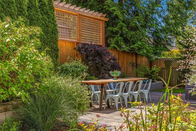 627 SW 185th Street, Normandy Park, WA 98166