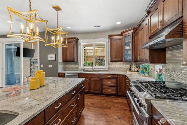 627 SW 185th Street, Normandy Park, WA 98166