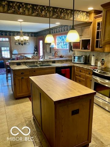 112 Northshore Boulevard, Anderson, IN 46011