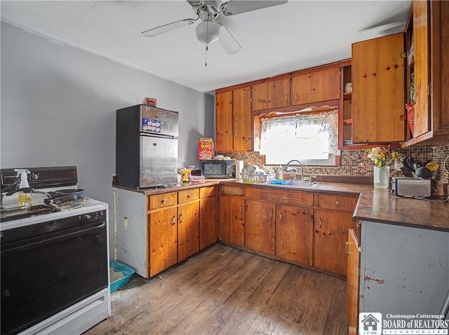 238 Barton Street, Buffalo, NY 14213