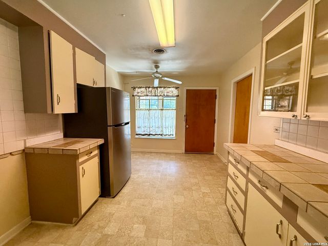 171 ROSEMONT DR, San Antonio, TX 78228