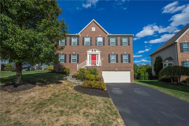 2076 Majestic Drive, North Strabane, PA 15317