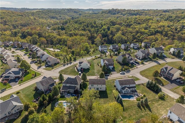 2076 Majestic Drive, North Strabane, PA 15317