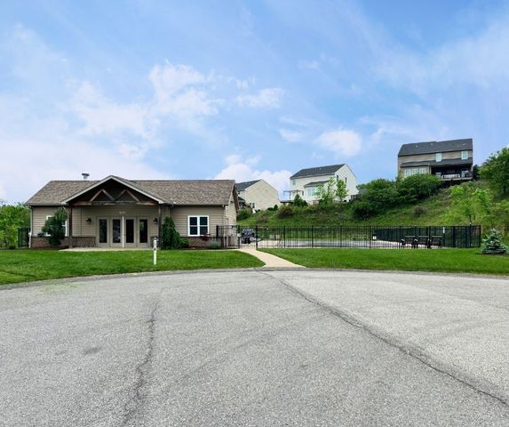 2076 Majestic Drive, North Strabane, PA 15317