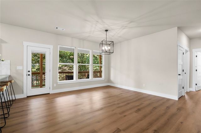 10101 Raindrop Lane, Gravette, AR 72736