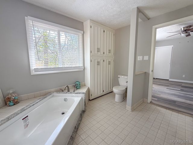 557 KAREN Road, Montgomery, AL 36109