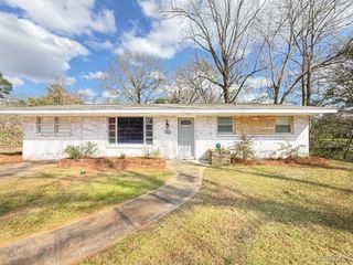 557 KAREN Road, Montgomery, AL 36109