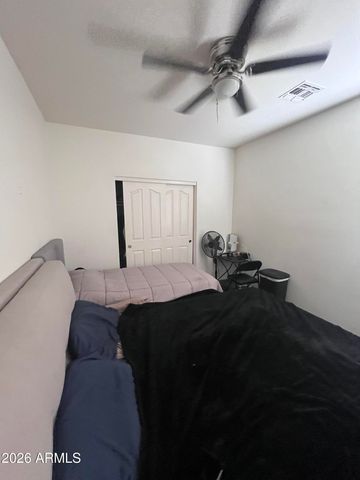 8214 W FLORENCE Avenue, Phoenix, AZ 85043