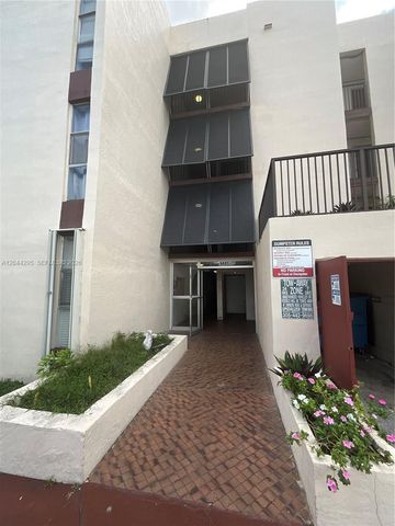 9441 SW 4th St 214, Miami, FL 33174