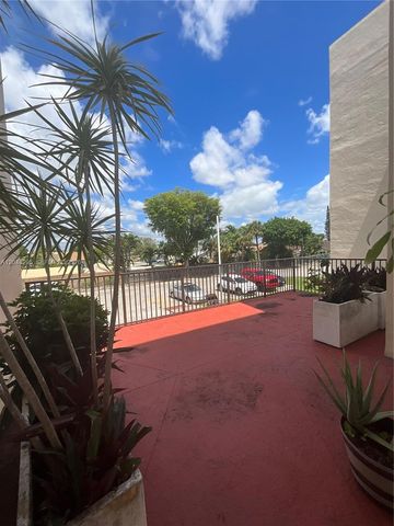 9441 SW 4th St 214, Miami, FL 33174