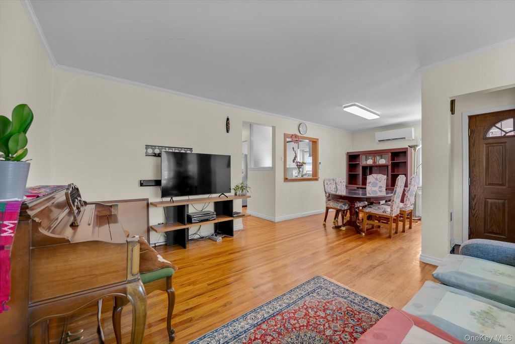 56-21 E Hampton Boulevard, Bayside, NY 11364 — photo 4