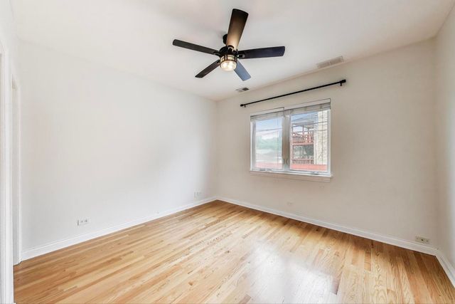 5924 N Milwaukee Avenue 2, Chicago, IL 60646